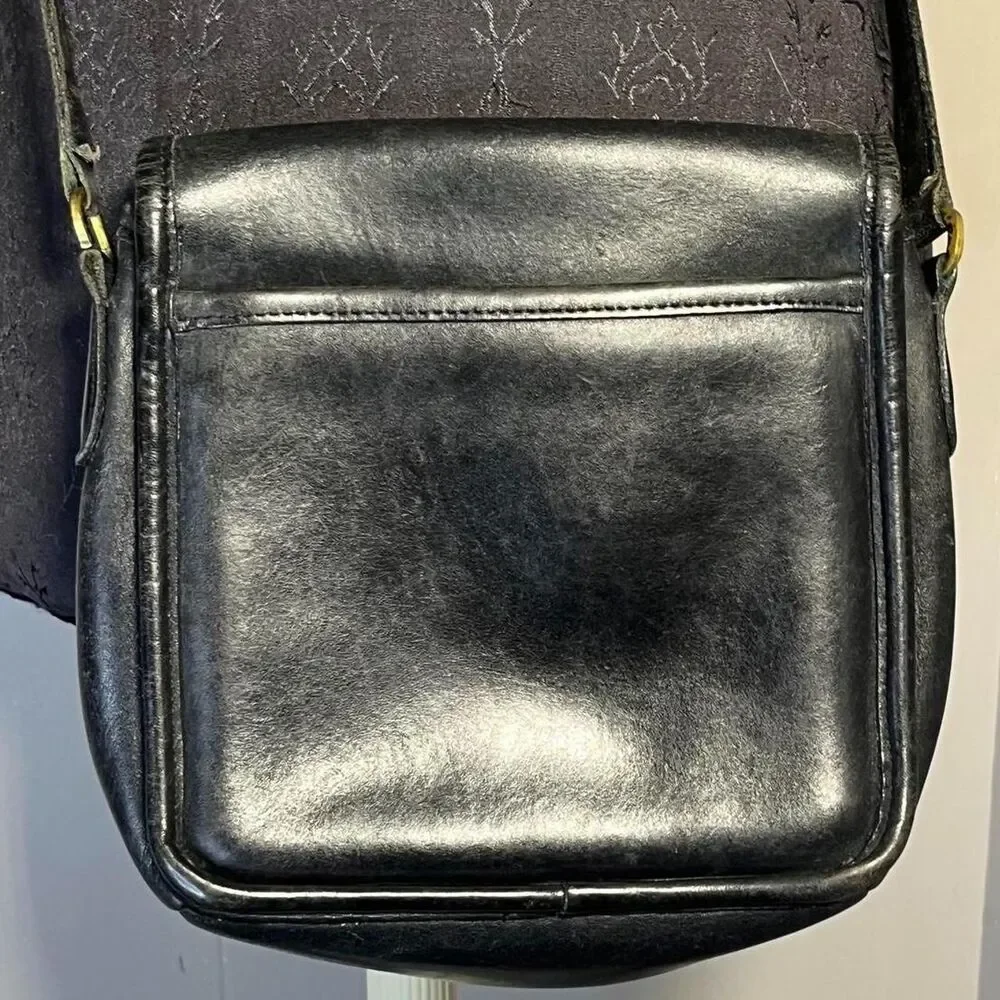 Coach vintage legacy
